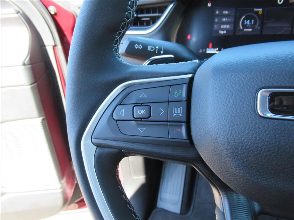 new 2025 Jeep Grand Cherokee car, priced at $32,071