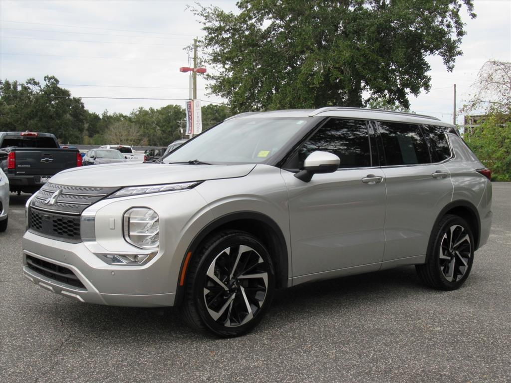 used 2022 Mitsubishi Outlander car, priced at $21,400