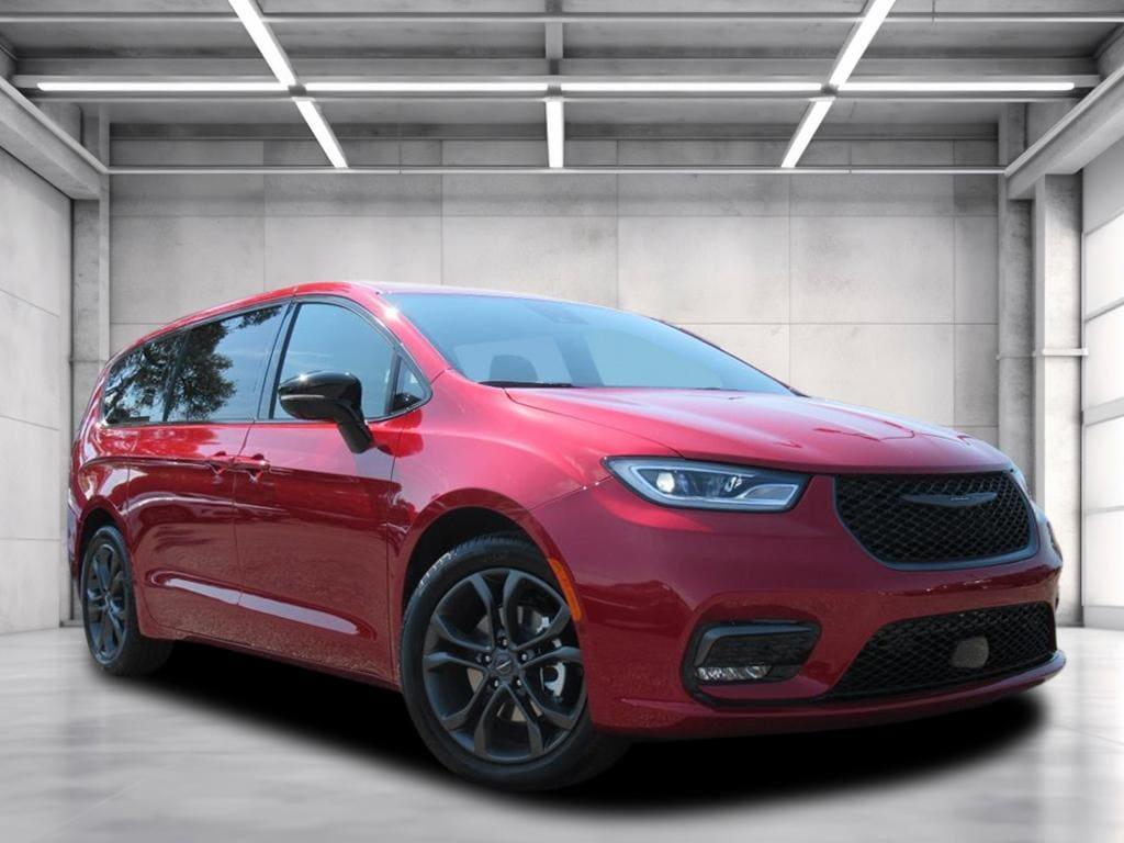 new 2026 Chrysler Pacifica car, priced at $44,880