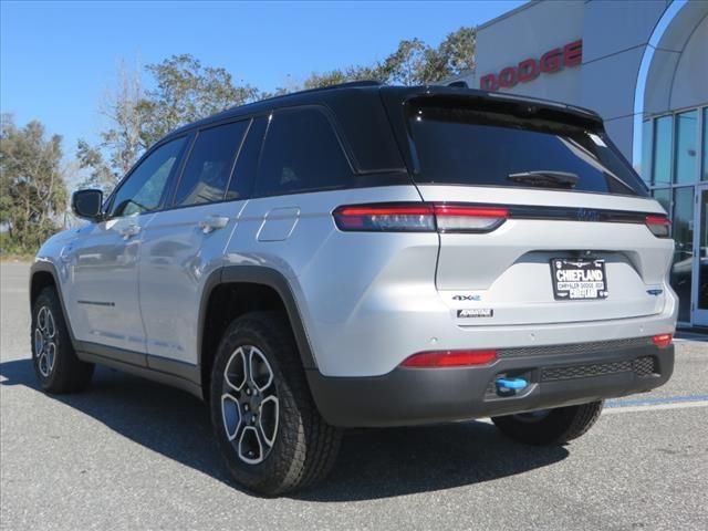 new 2022 Jeep Grand Cherokee 4xe car, priced at $47,000