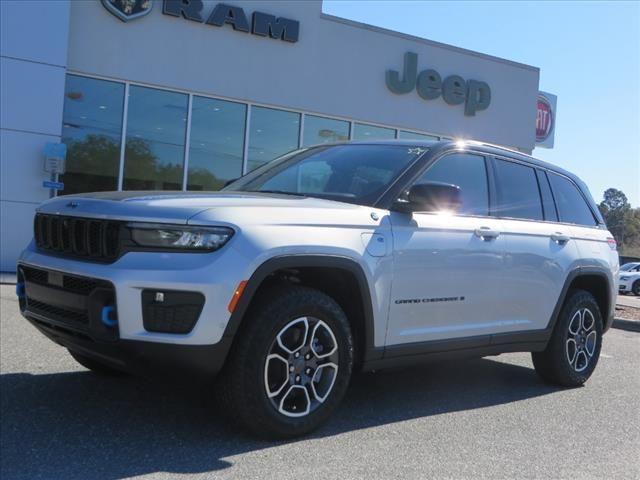 new 2022 Jeep Grand Cherokee 4xe car, priced at $47,000