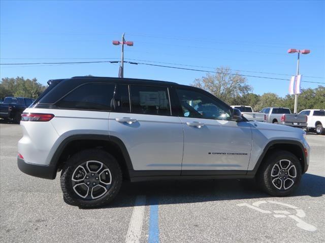 new 2022 Jeep Grand Cherokee 4xe car, priced at $47,000