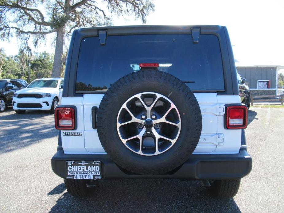 new 2025 Jeep Wrangler car, priced at $45,575