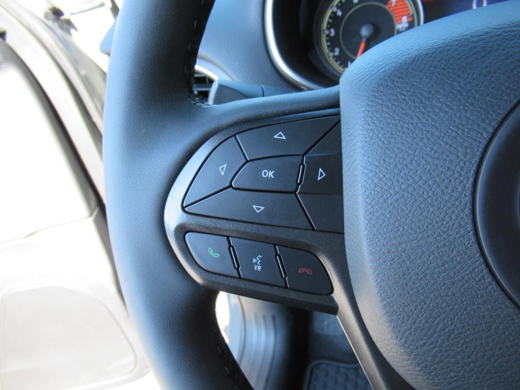 used 2022 Jeep Cherokee car, priced at $25,900