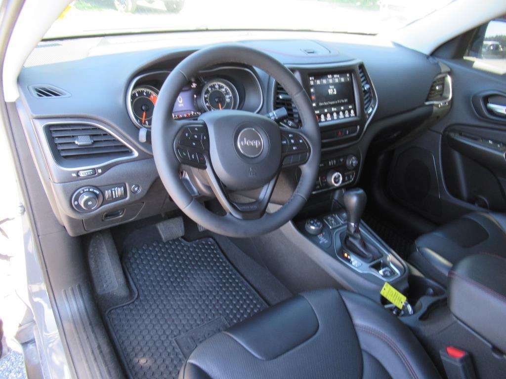 used 2022 Jeep Cherokee car, priced at $25,900