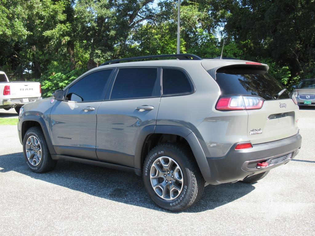 used 2022 Jeep Cherokee car, priced at $25,900