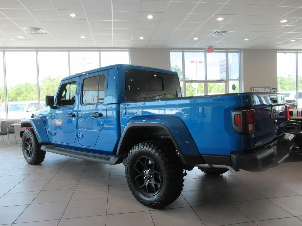 new 2025 Jeep Gladiator car, priced at $44,157
