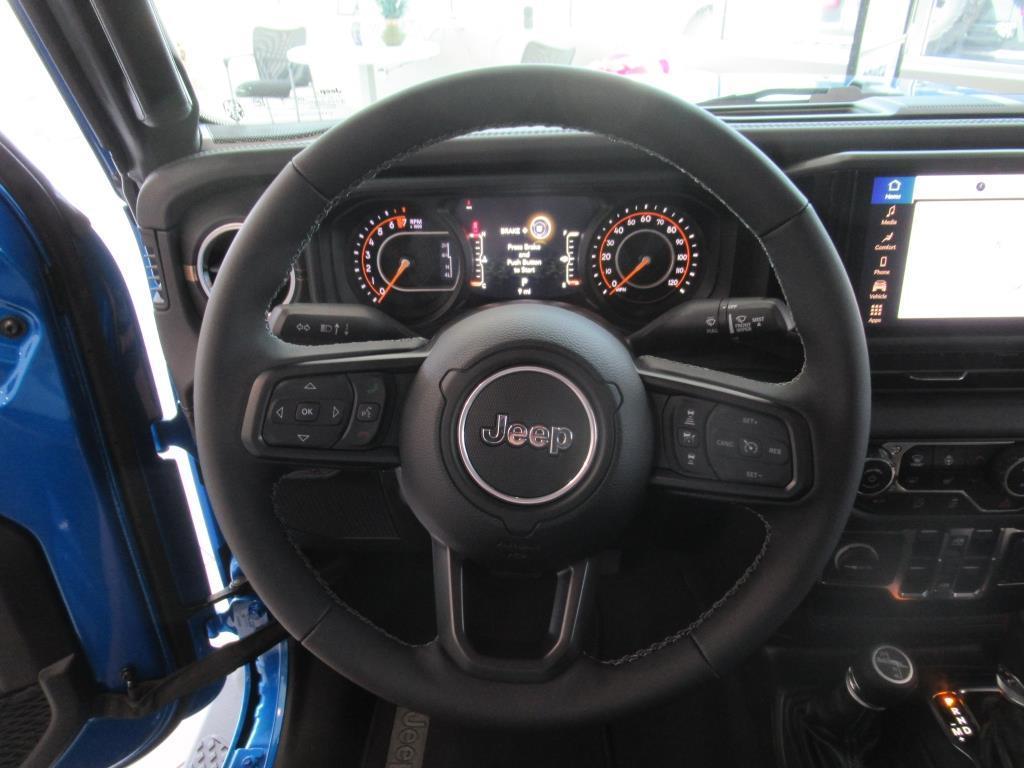 new 2025 Jeep Gladiator car, priced at $44,157