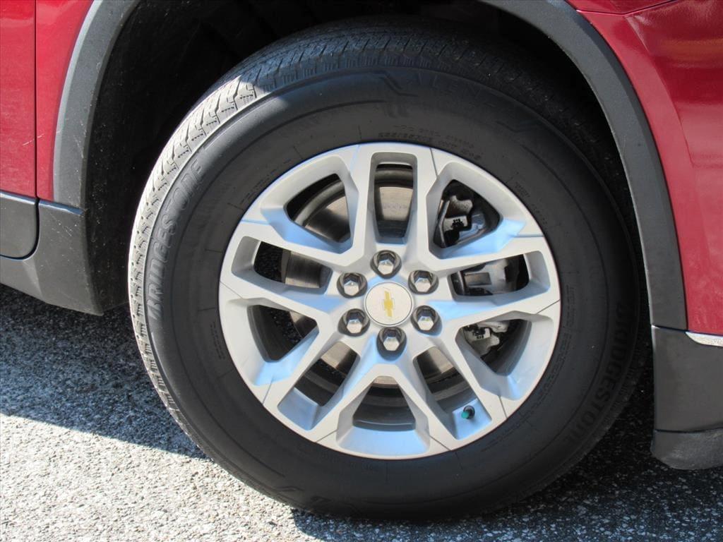 used 2021 Chevrolet Traverse car, priced at $19,900