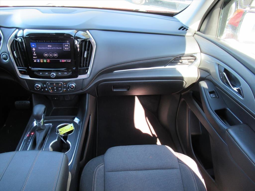 used 2021 Chevrolet Traverse car, priced at $19,900