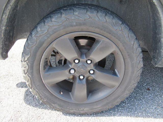 used 2019 Ram 1500 Classic car, priced at $25,500