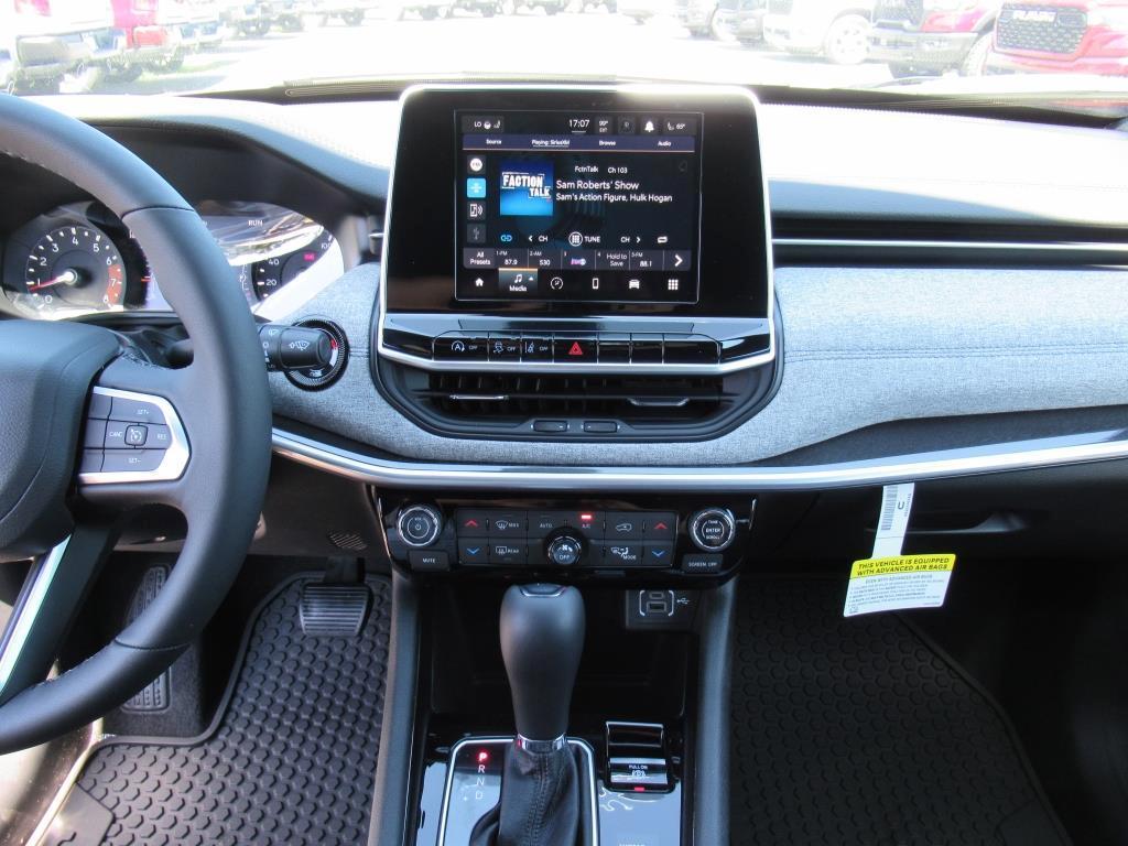 new 2025 Jeep Compass car, priced at $29,930