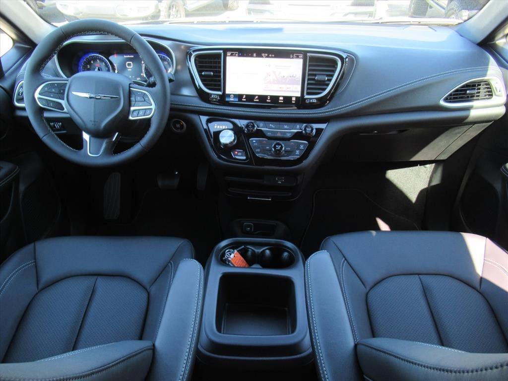 new 2026 Chrysler Pacifica car, priced at $39,340