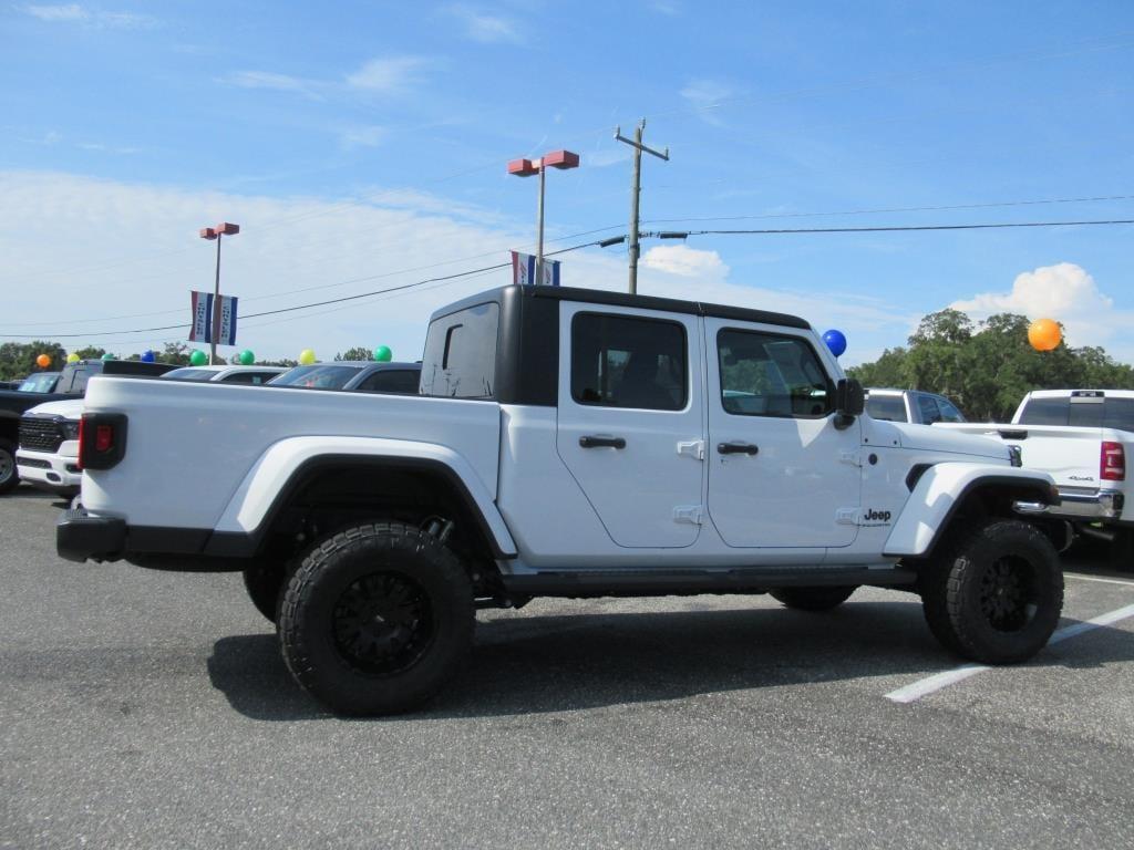 new 2024 Jeep Gladiator car, priced at $40,550