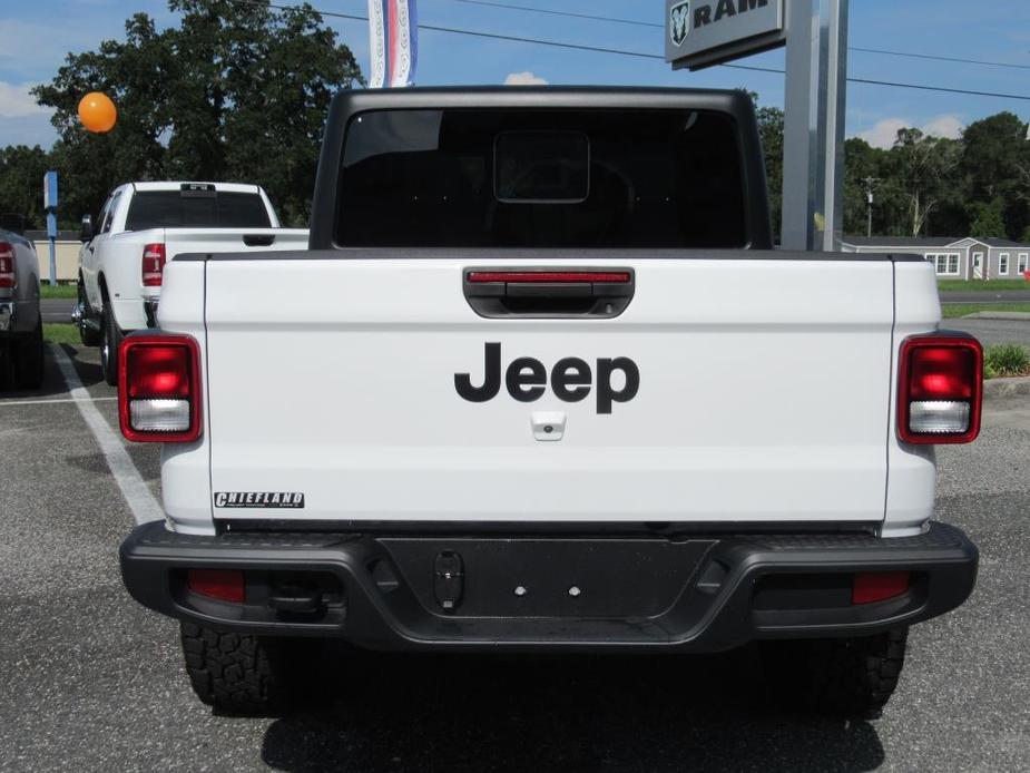 new 2024 Jeep Gladiator car, priced at $40,550