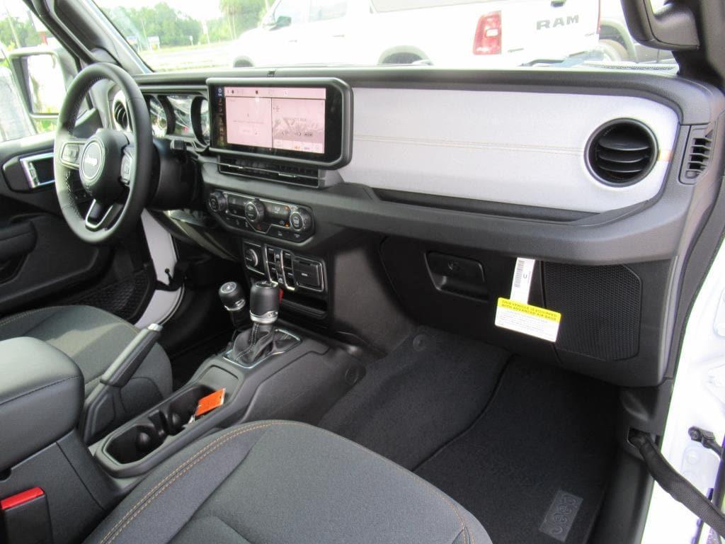 new 2025 Jeep Gladiator car, priced at $40,787