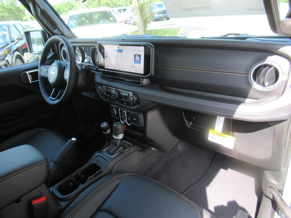 new 2025 Jeep Gladiator car, priced at $44,712