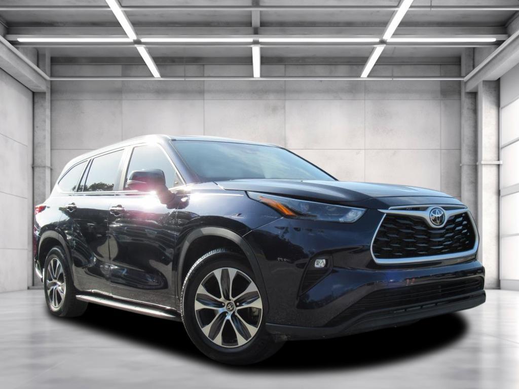 used 2023 Toyota Highlander car, priced at $35,440