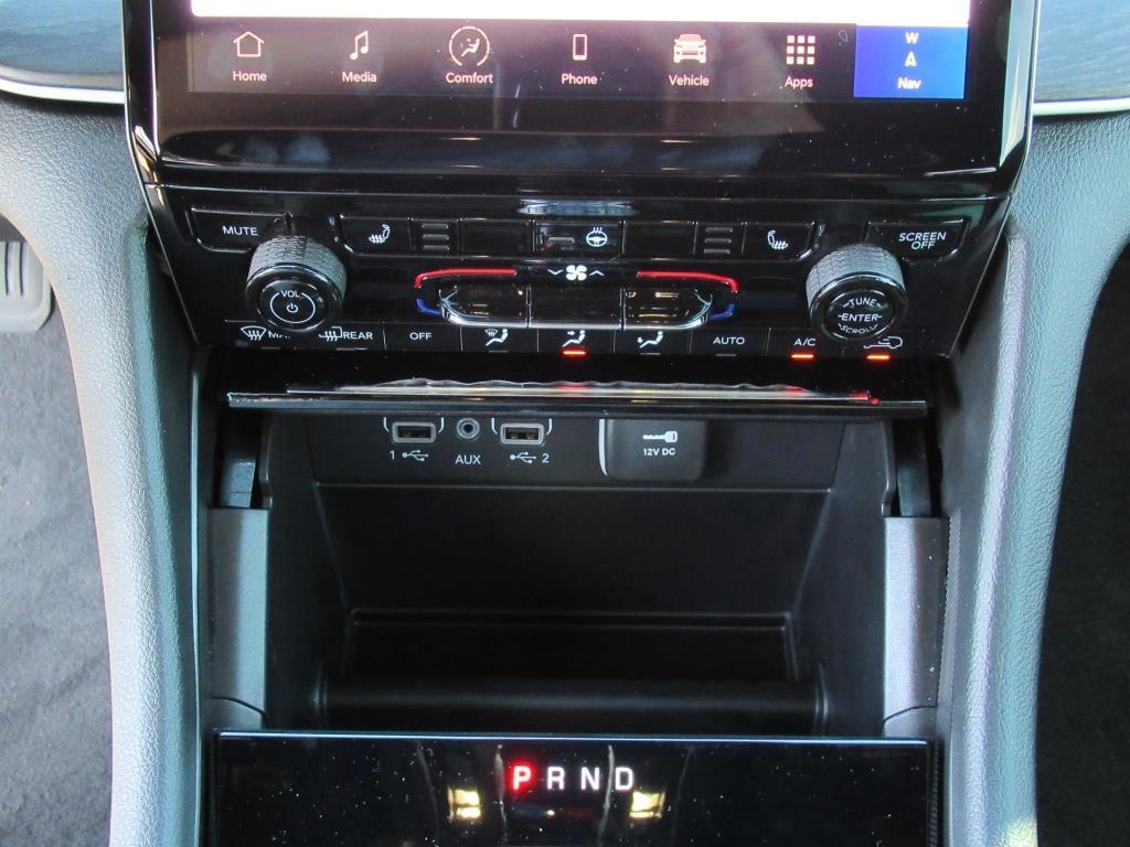 new 2025 Jeep Grand Cherokee L car, priced at $39,520