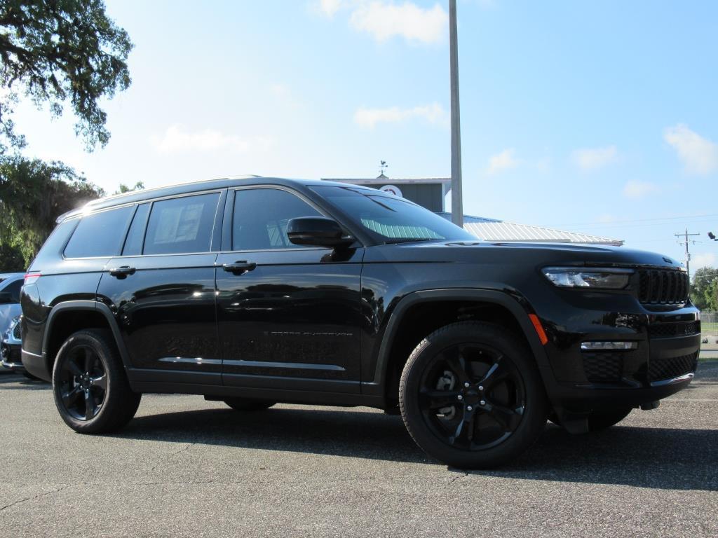new 2025 Jeep Grand Cherokee L car, priced at $39,520