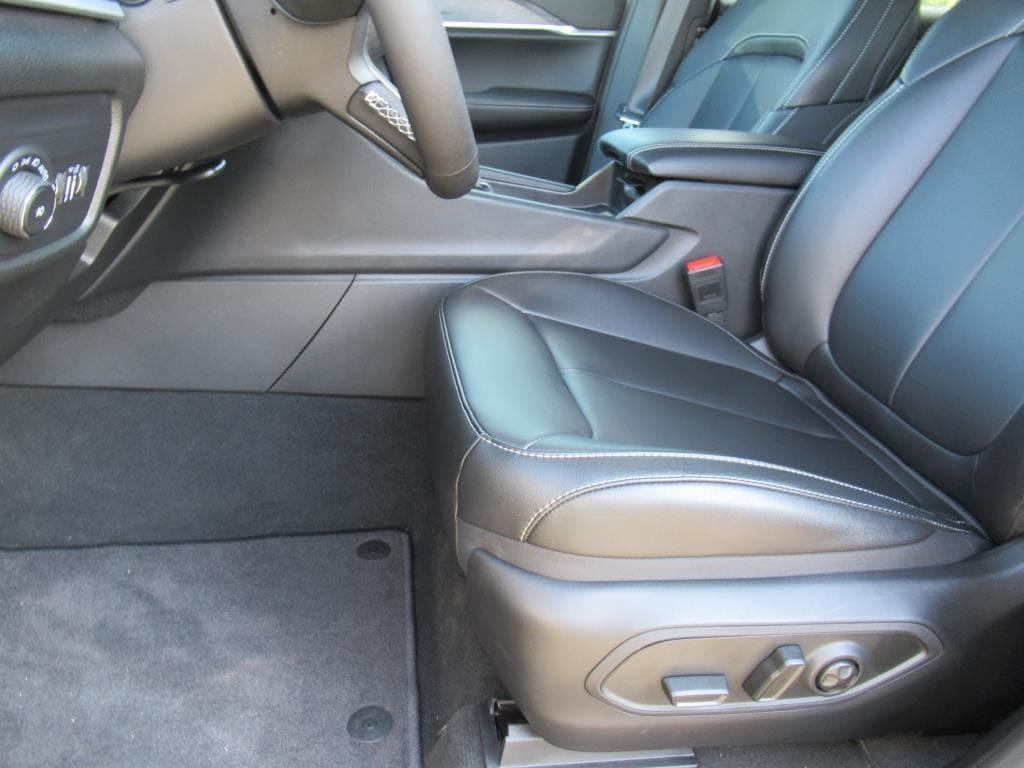 new 2025 Jeep Grand Cherokee L car, priced at $39,520