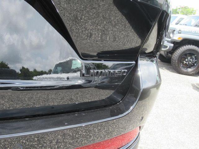 new 2025 Jeep Grand Cherokee car, priced at $50,541
