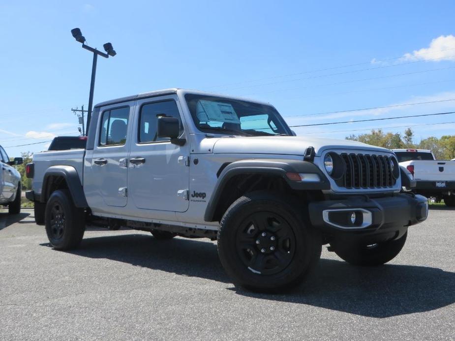 new 2024 Jeep Gladiator car, priced at $38,705