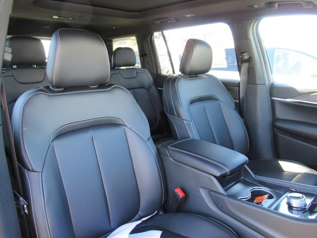 new 2025 Jeep Grand Cherokee L car, priced at $41,354