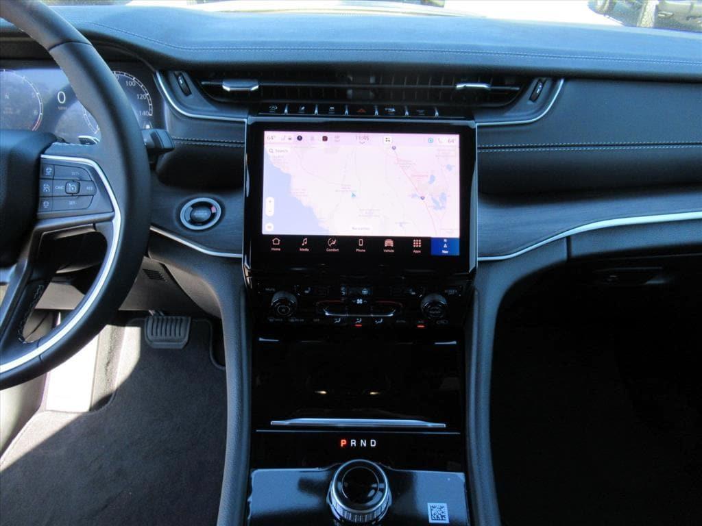 new 2025 Jeep Grand Cherokee L car, priced at $41,354