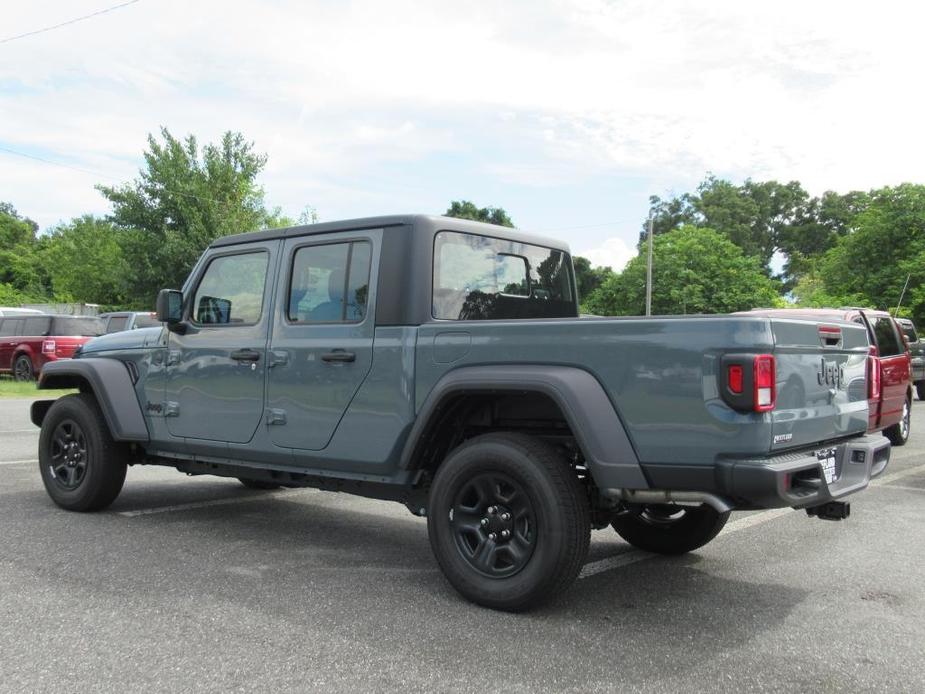 new 2024 Jeep Gladiator car, priced at $42,695