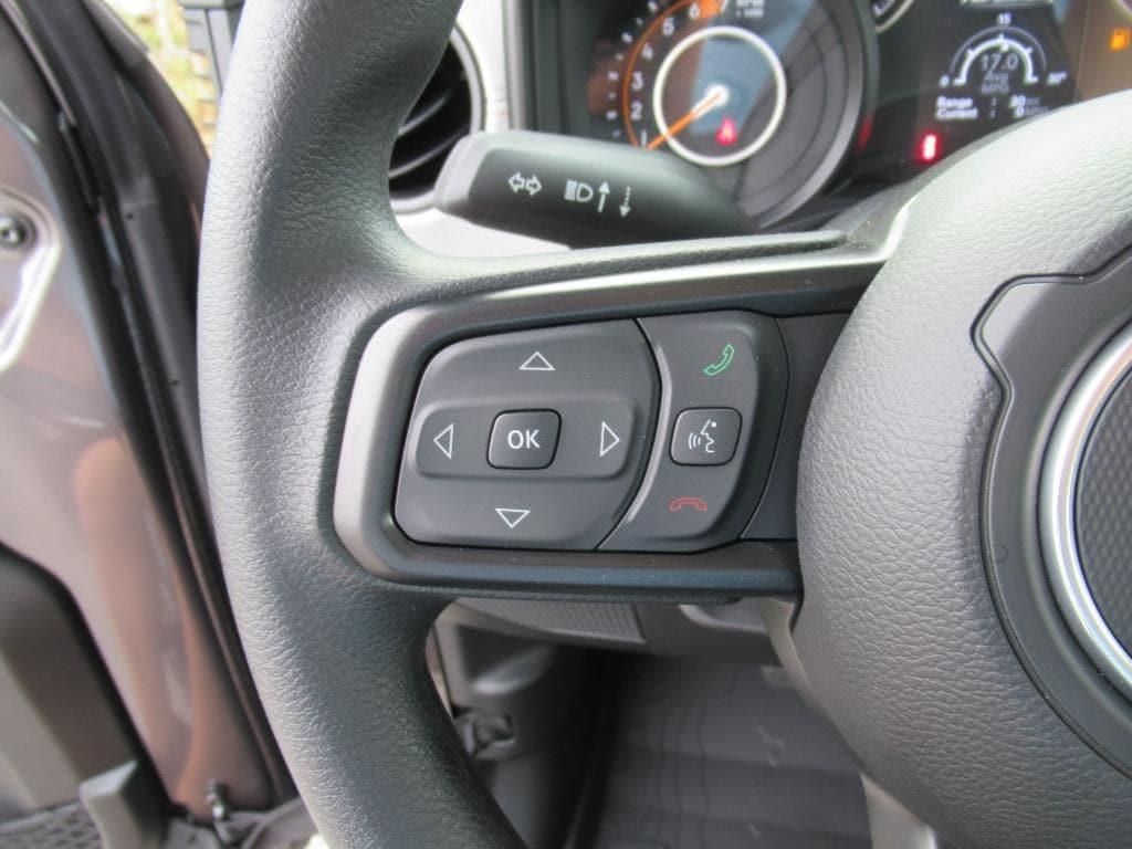 new 2025 Jeep Wrangler car, priced at $41,275