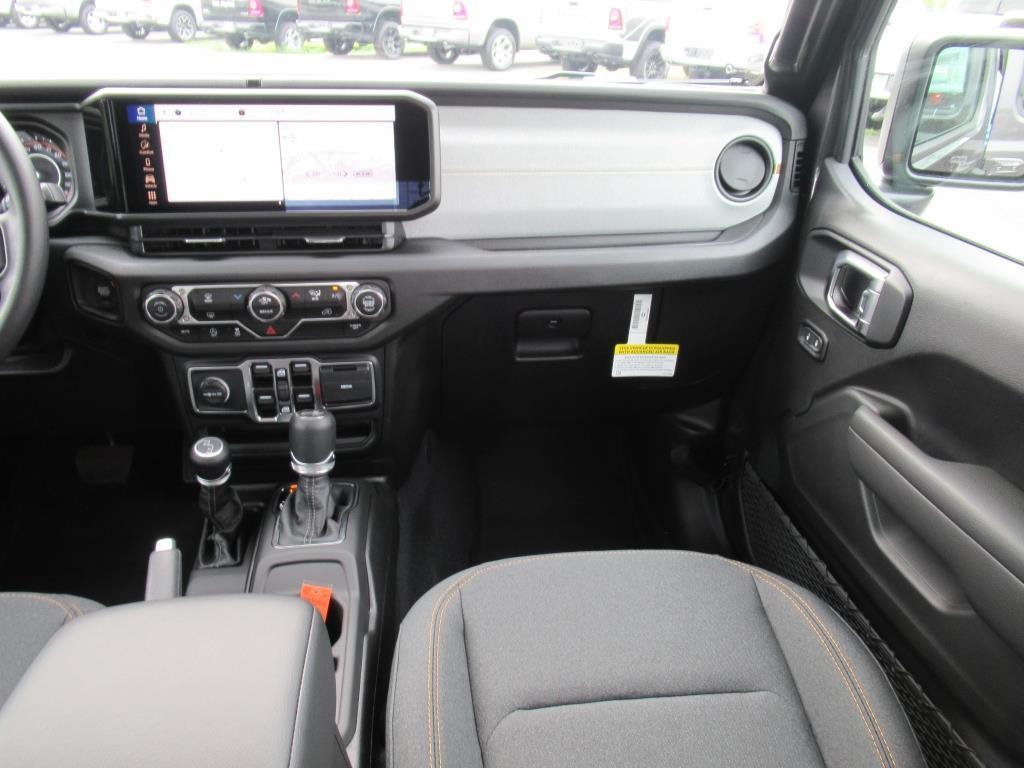 new 2025 Jeep Wrangler car, priced at $39,844