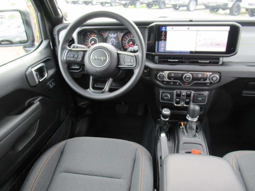 new 2025 Jeep Wrangler car, priced at $41,056