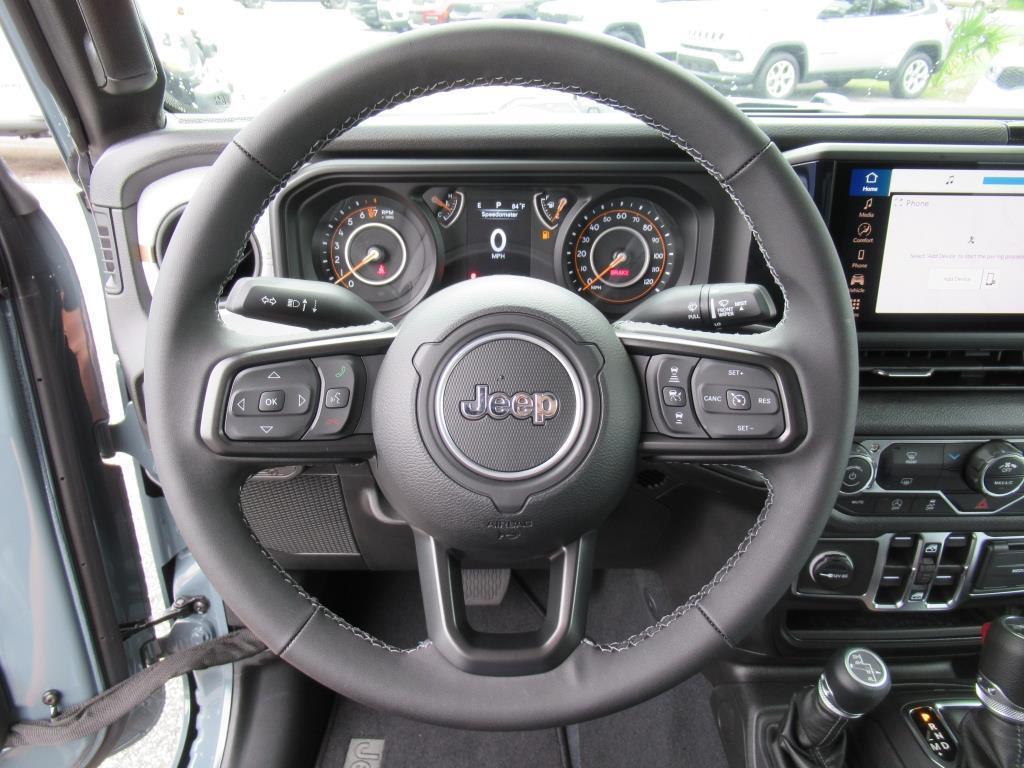 new 2025 Jeep Gladiator car, priced at $42,573