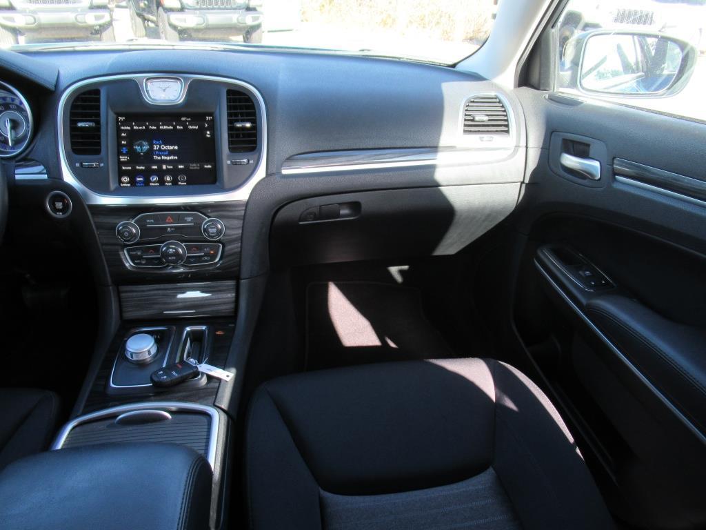 used 2021 Chrysler 300 car, priced at $29,968