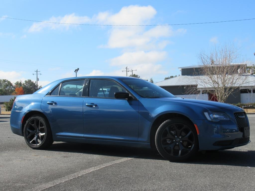 used 2021 Chrysler 300 car, priced at $29,968