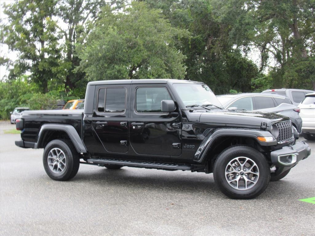 used 2024 Jeep Gladiator car, priced at $39,900