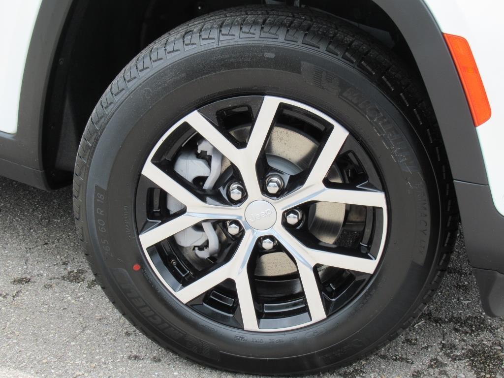 new 2025 Jeep Grand Cherokee car, priced at $47,221