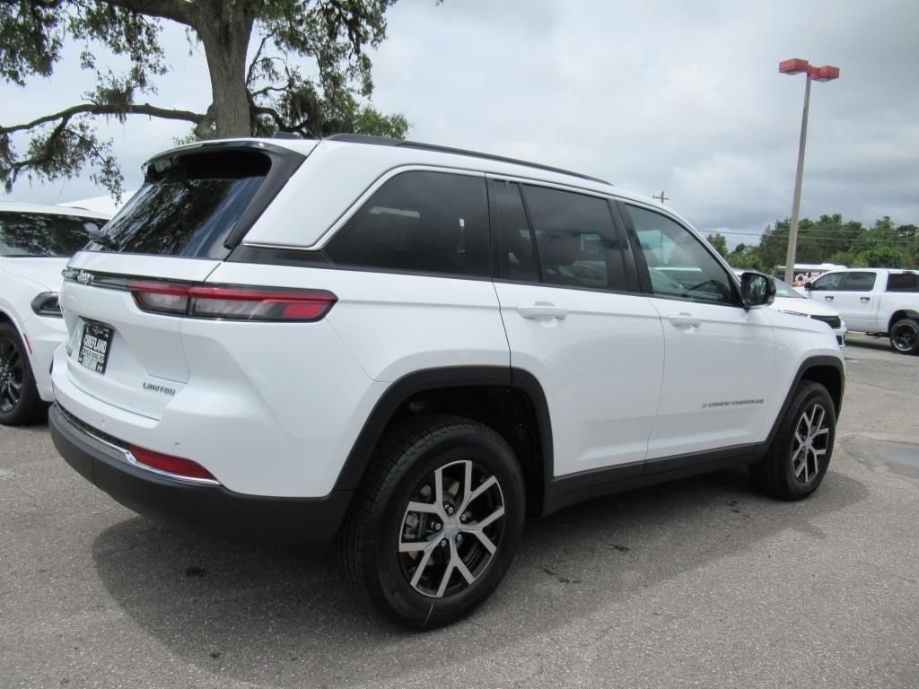 new 2025 Jeep Grand Cherokee car, priced at $47,221
