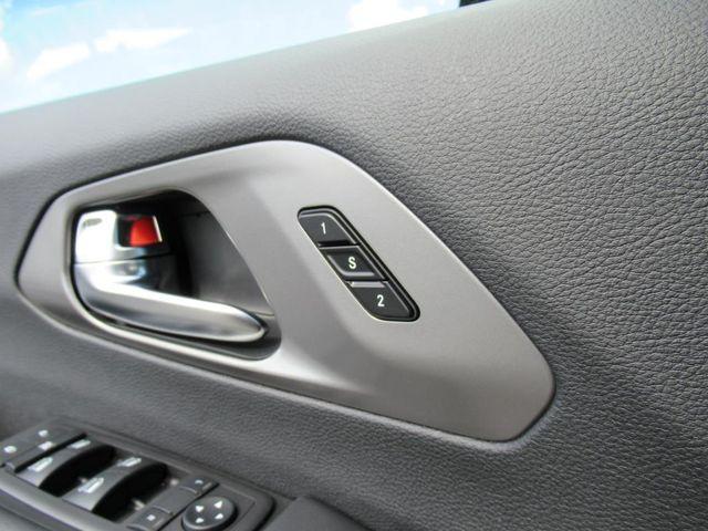 new 2025 Chrysler Pacifica car, priced at $42,527
