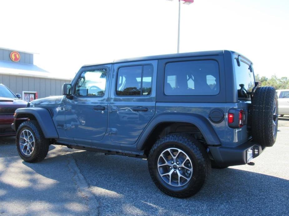 new 2025 Jeep Wrangler car, priced at $41,670