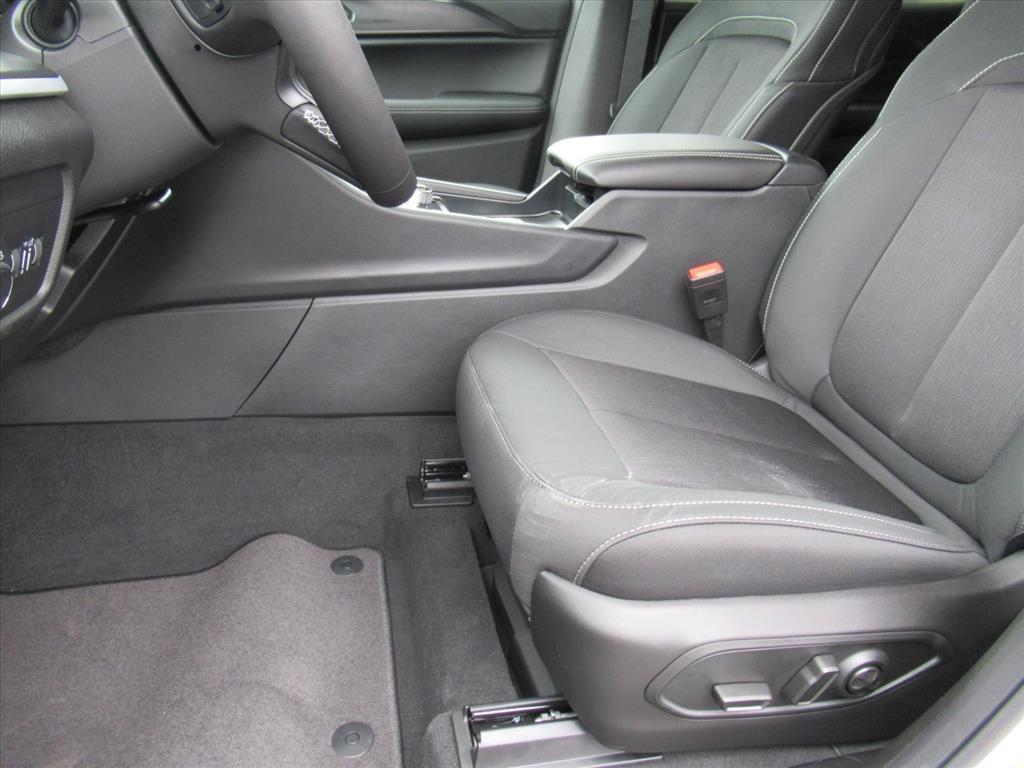 new 2025 Jeep Grand Cherokee L car, priced at $37,229