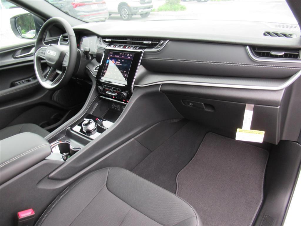 new 2025 Jeep Grand Cherokee L car, priced at $37,229