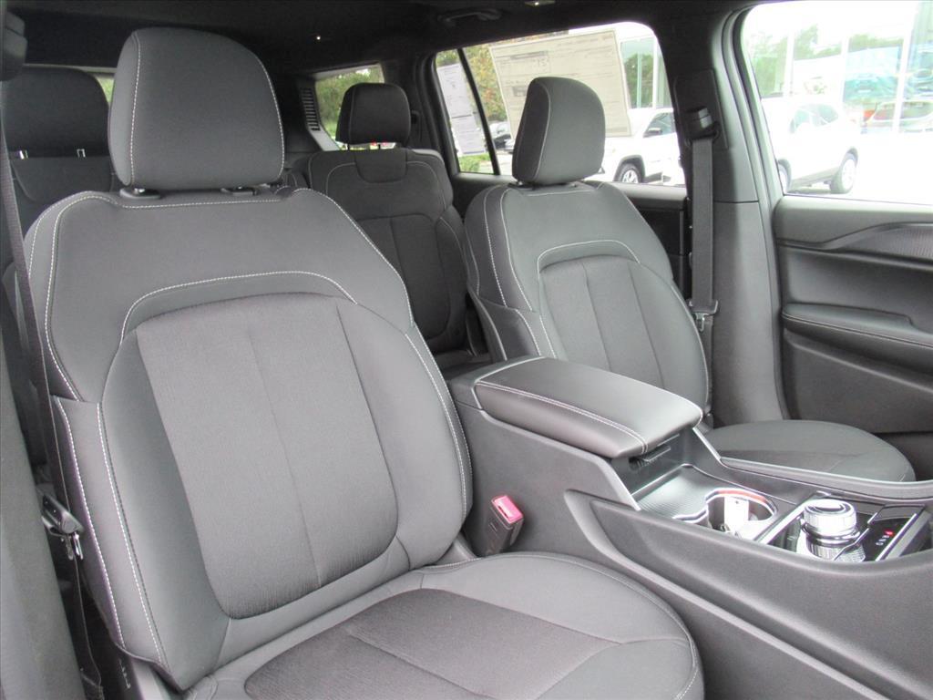 new 2025 Jeep Grand Cherokee L car, priced at $37,229