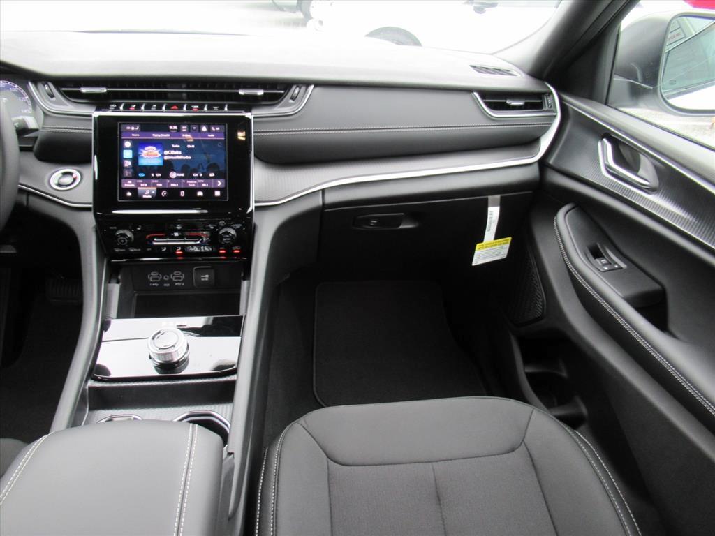 new 2025 Jeep Grand Cherokee L car, priced at $37,229