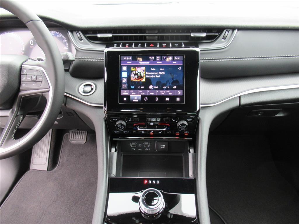 new 2025 Jeep Grand Cherokee L car, priced at $37,229