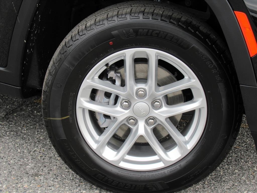 new 2025 Jeep Grand Cherokee car, priced at $32,071