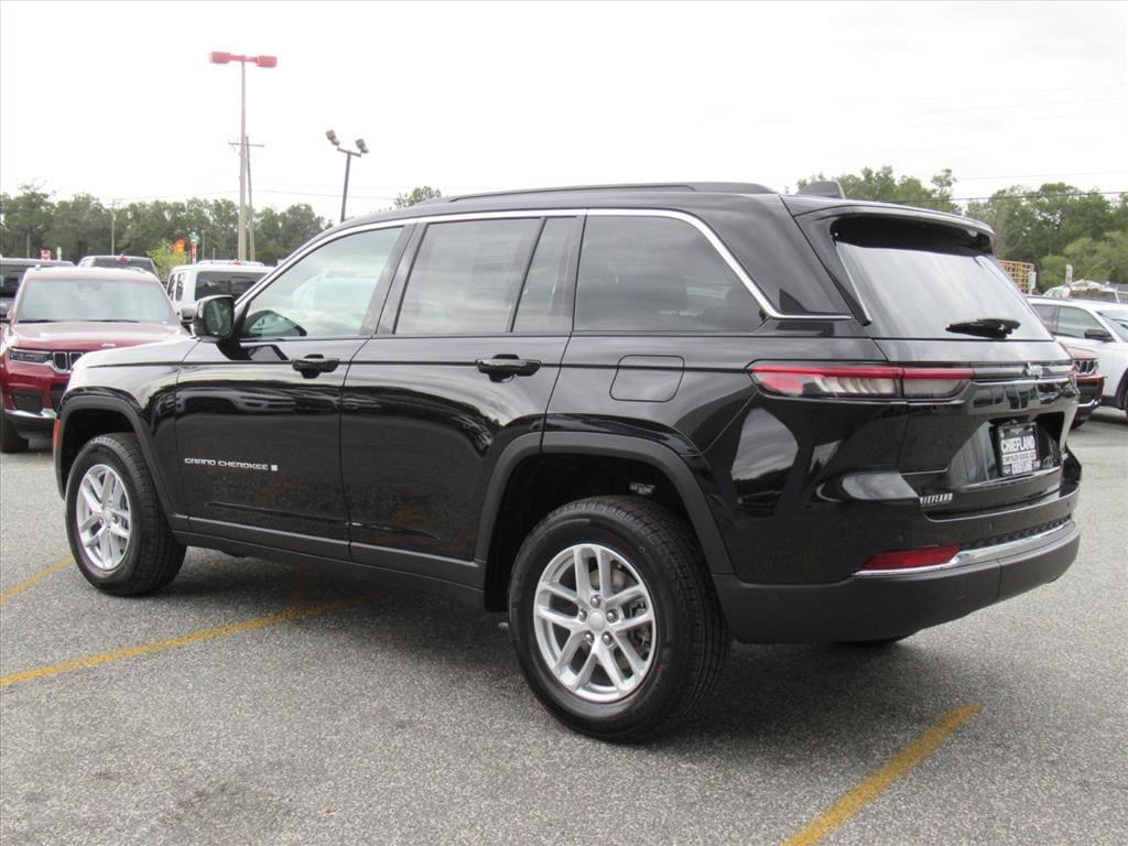 new 2025 Jeep Grand Cherokee car, priced at $32,071