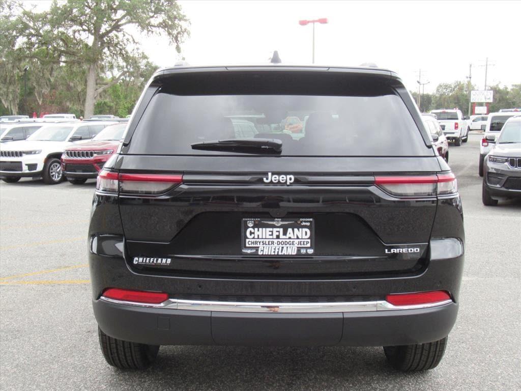 new 2025 Jeep Grand Cherokee car, priced at $32,071