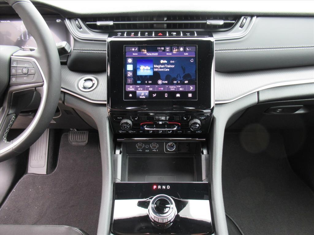 new 2025 Jeep Grand Cherokee car, priced at $32,071